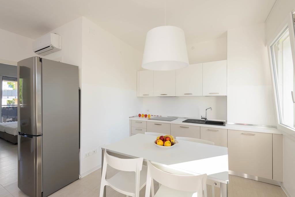 Venus Apartment Lignano Sabbiadoro Exterior foto